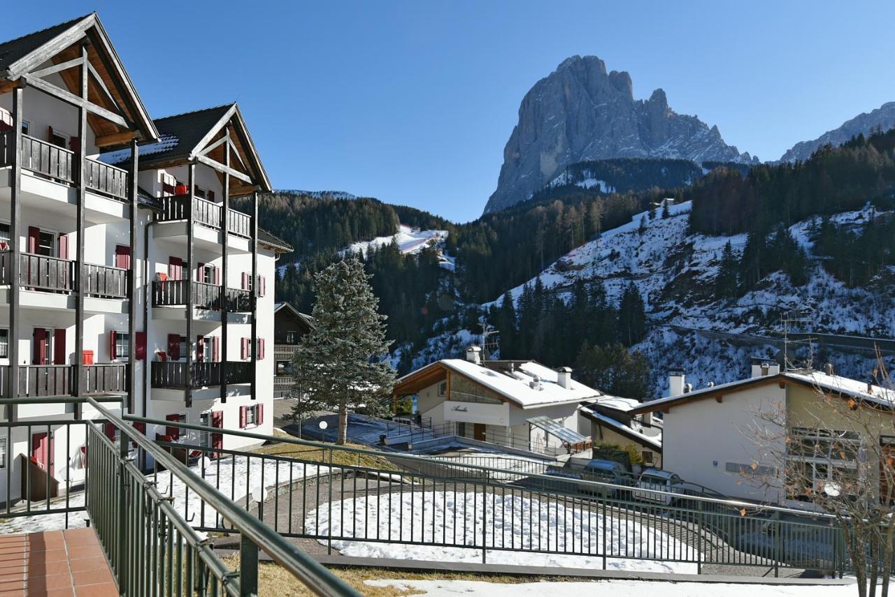 Residence Hotel Casa Metz Santa Cristina Val Gardena Exterior foto